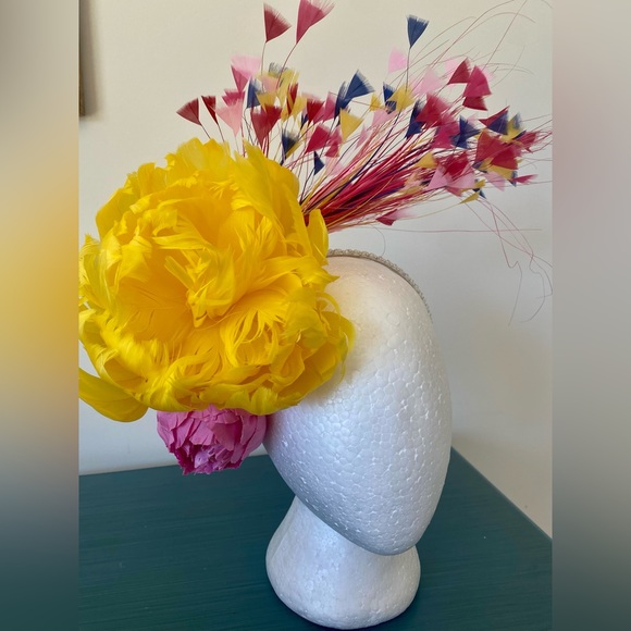 Kentucky Derby Hat Fascinator Peony Floral Feather Fireworks Oaks Church Tea Hat - Picture 9 of 9